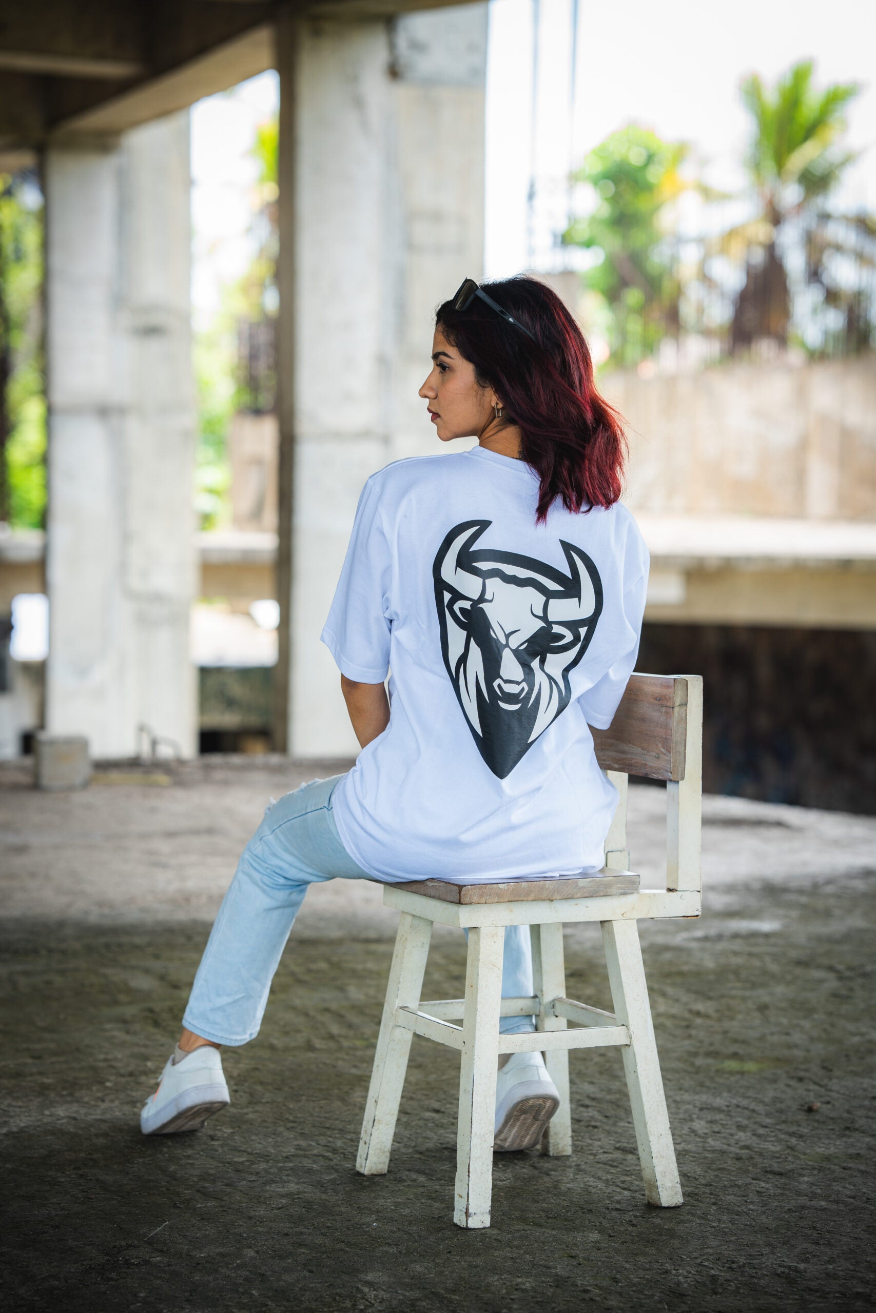 Strong.lk Bold Backdrop Oversized - White image 1